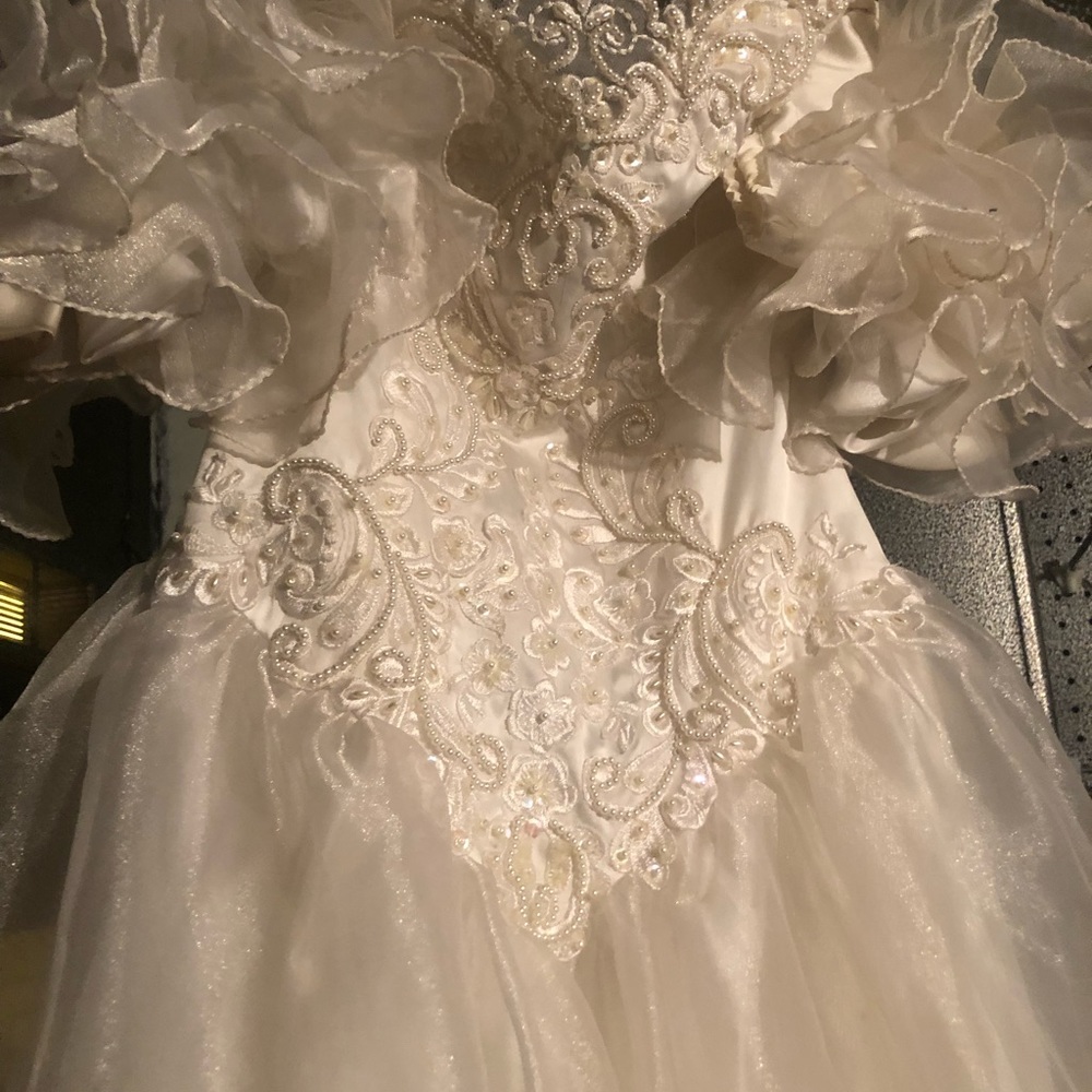 Wedding dress